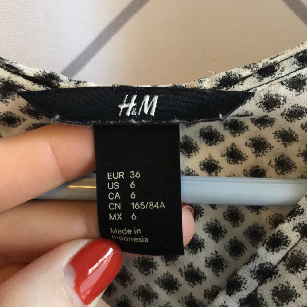 H&M blouse - Picture 4 of 5